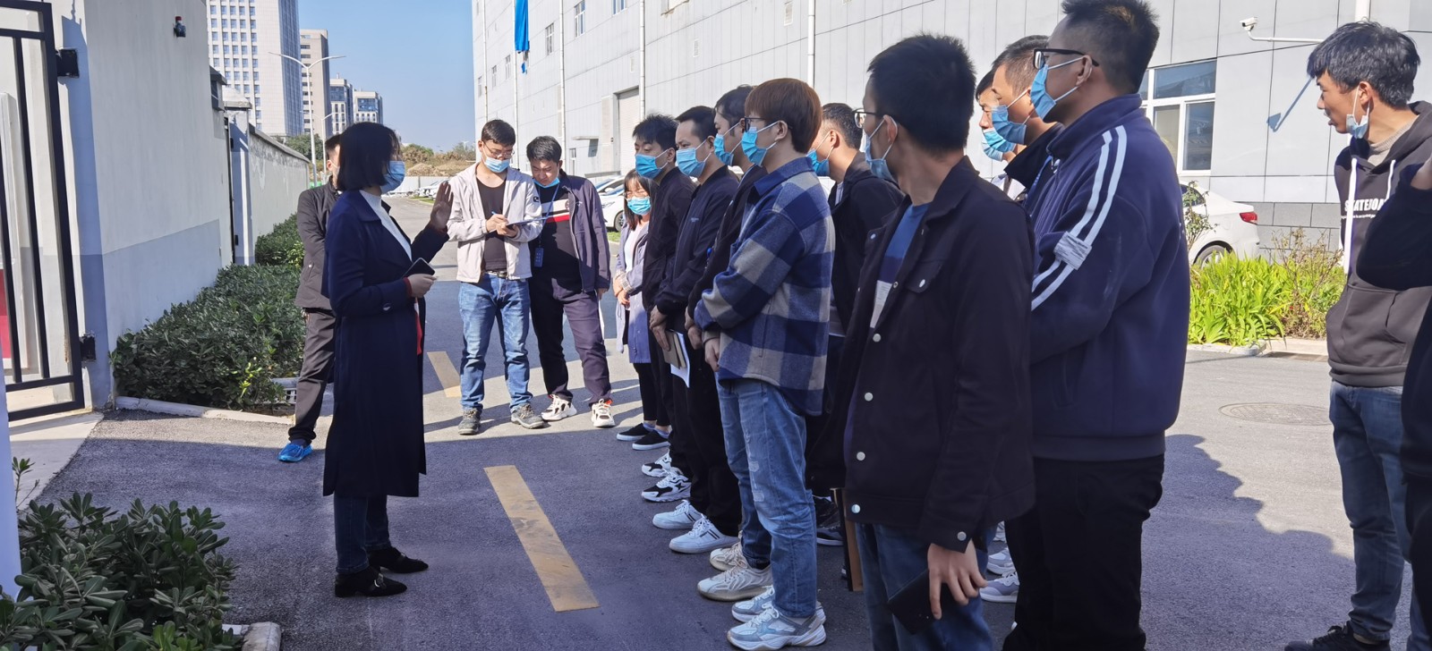 IM电竞微电动力部组织开展化学品泄漏应急演练